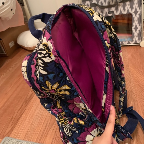 Large Vera Bradley Back Pack - Picture 5 of 8